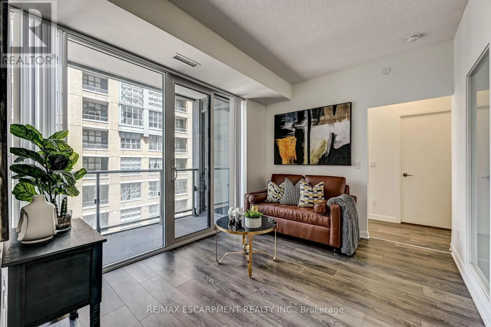 714 - 435 RICHMOND STREET W