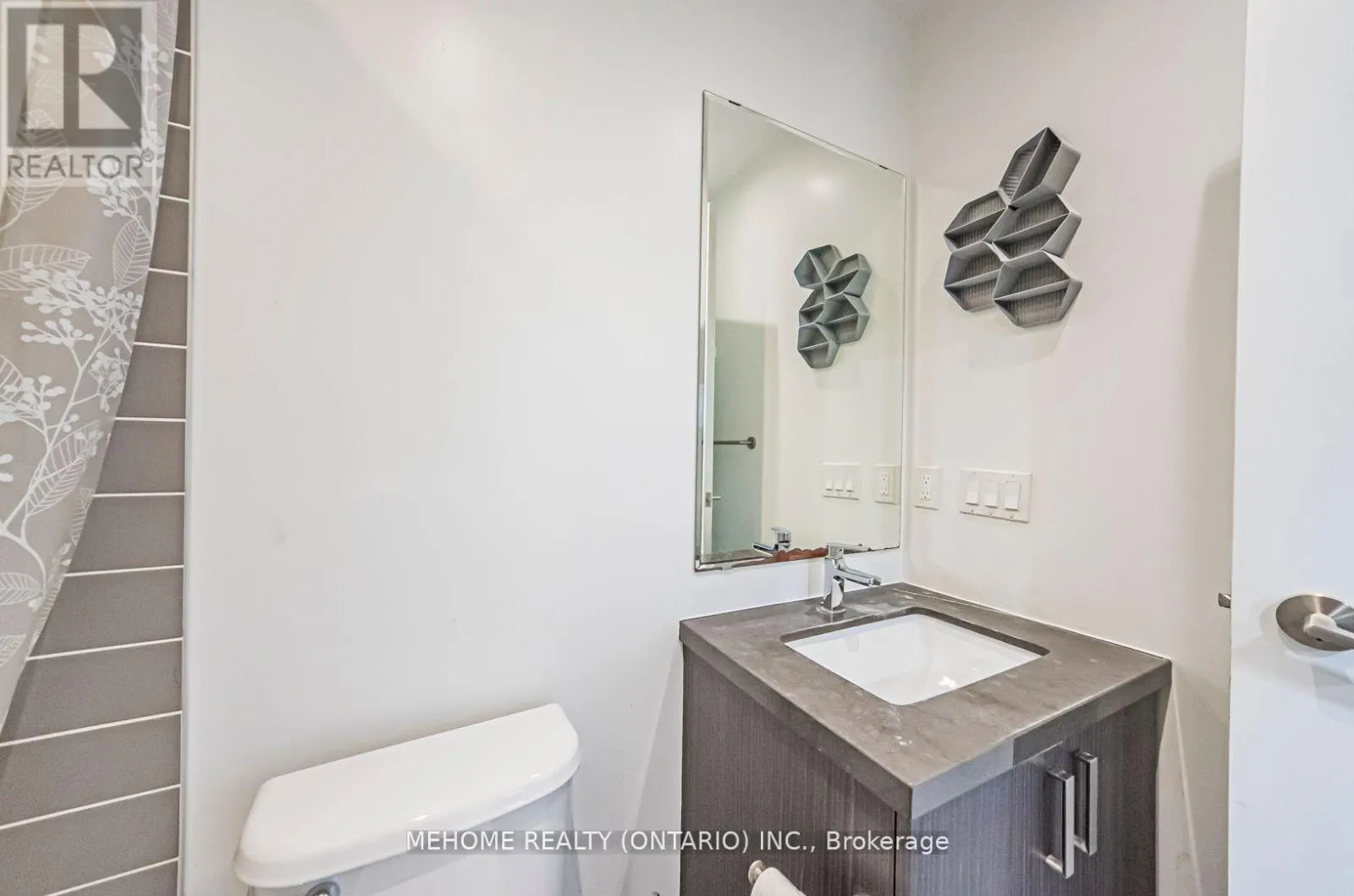315 - 501 ST. CLAIR AVENUE W