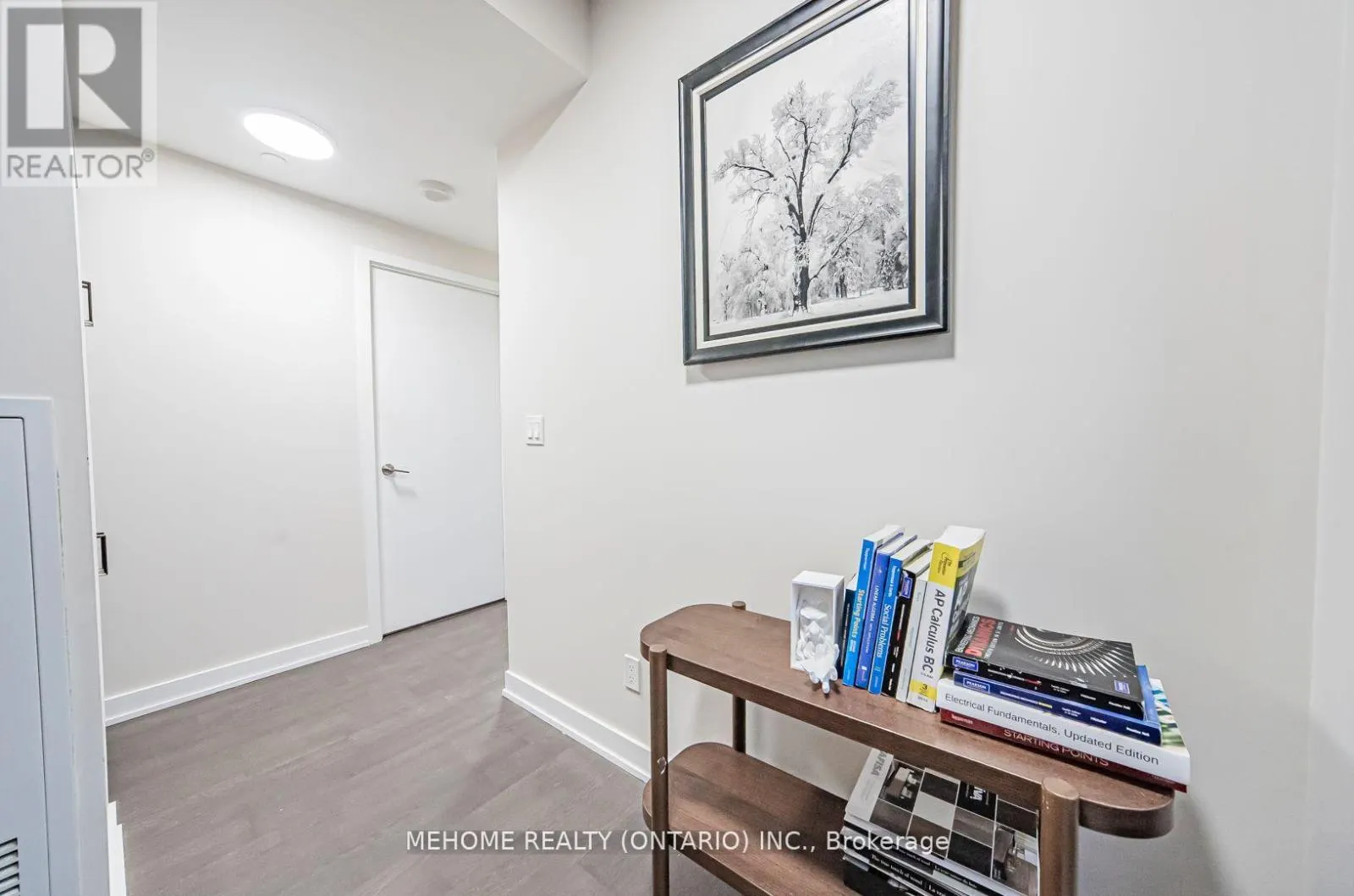 315 - 501 ST. CLAIR AVENUE W
