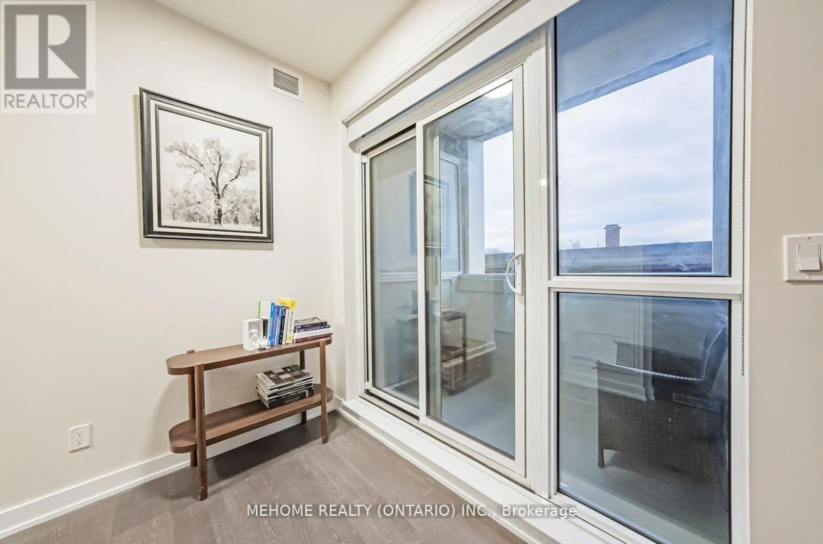 315 - 501 ST. CLAIR AVENUE W