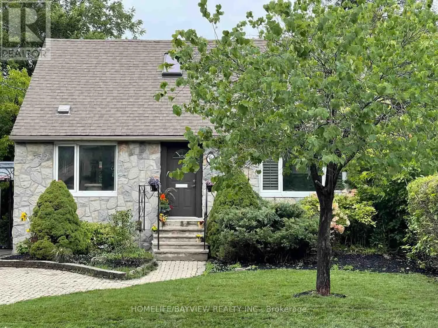 64 RIDGEVALE DRIVE