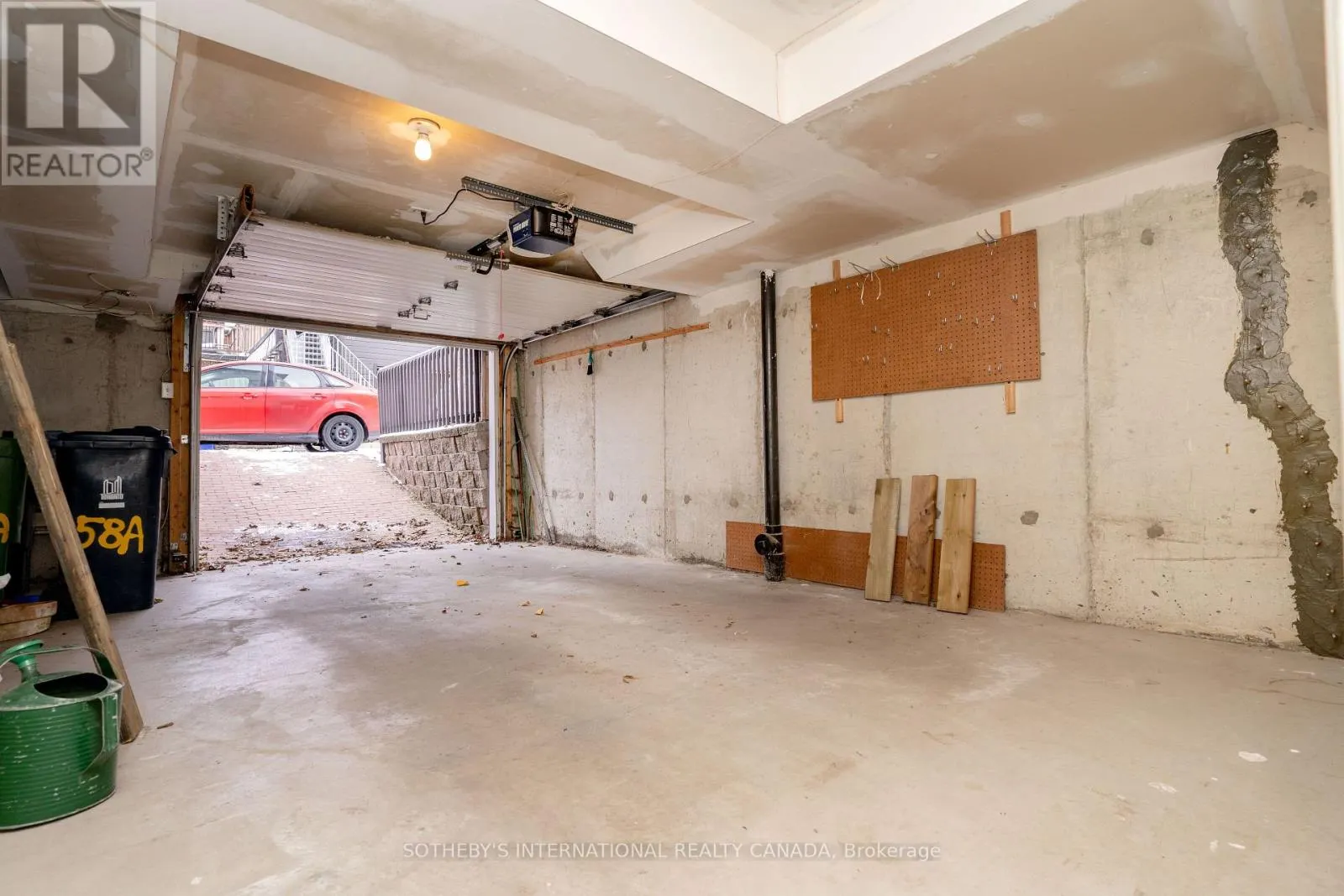 58A POULETT STREET