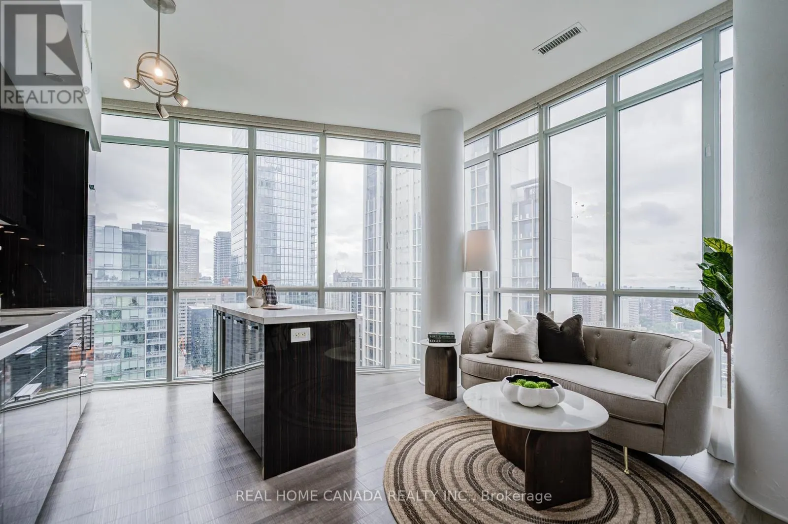 2608 - 32 DAVENPORT ROAD