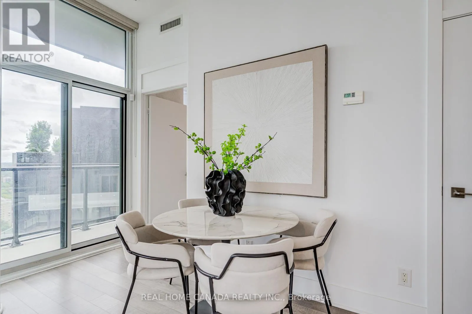 2608 - 32 DAVENPORT ROAD