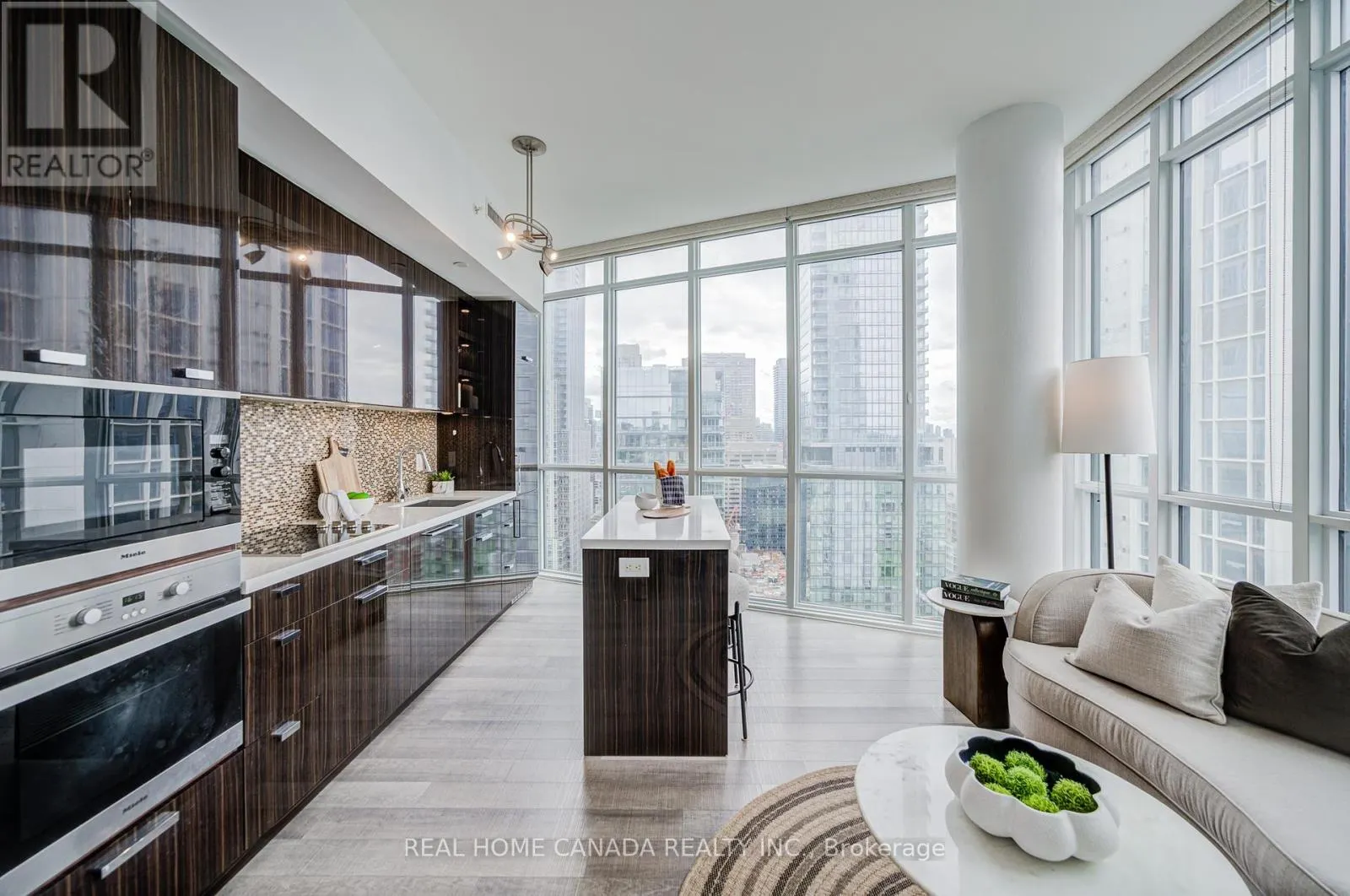 2608 - 32 DAVENPORT ROAD