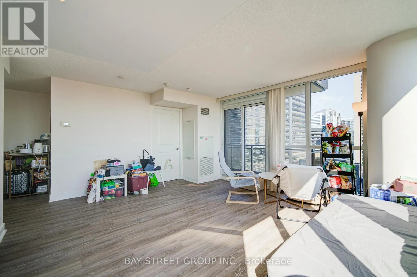 1104 - 23 SHEPPARD AVENUE E