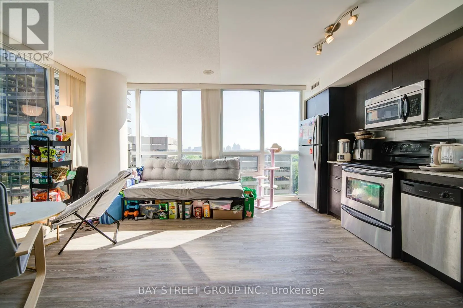 1104 - 23 SHEPPARD AVENUE E