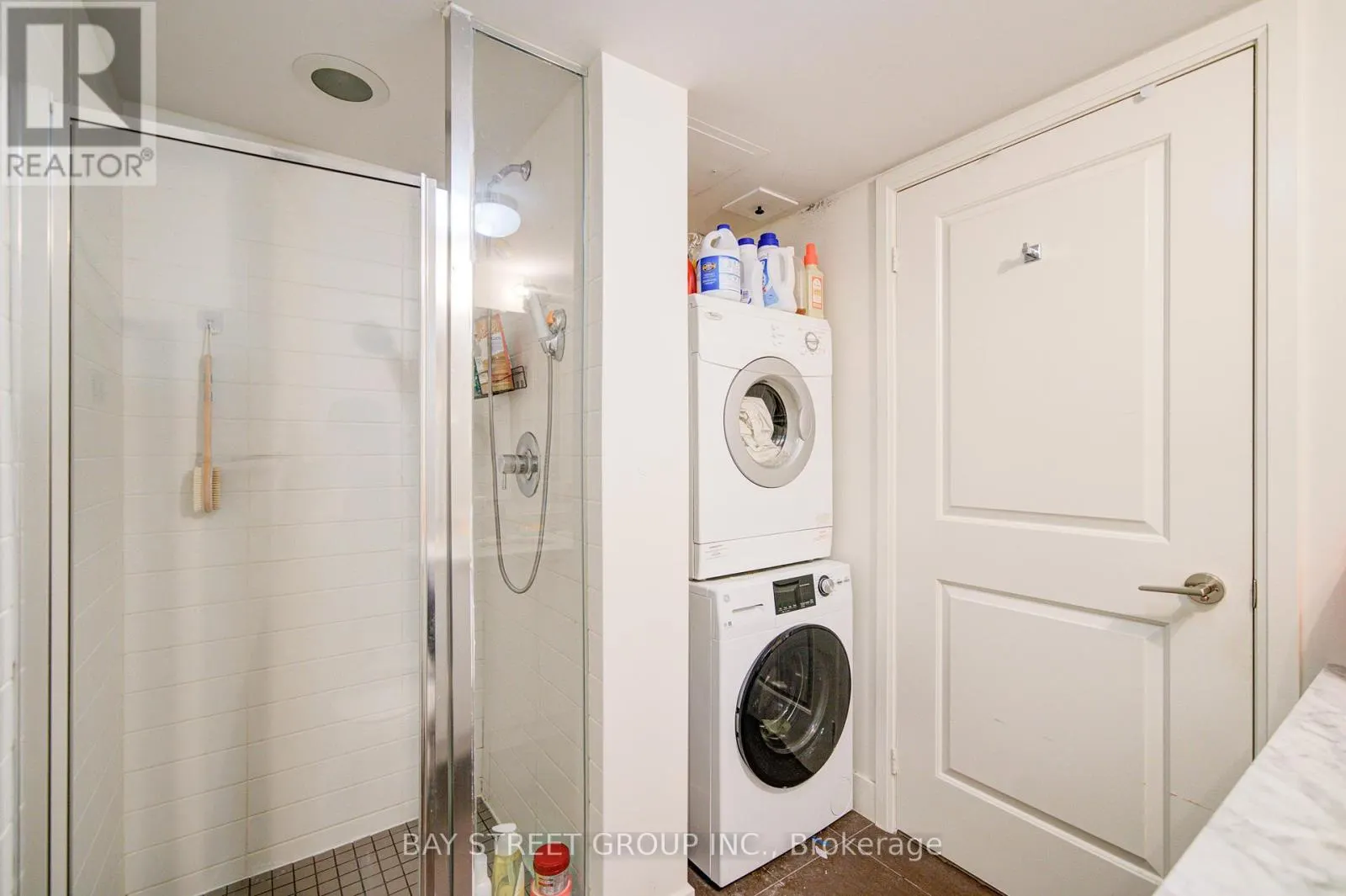1104 - 23 SHEPPARD AVENUE E