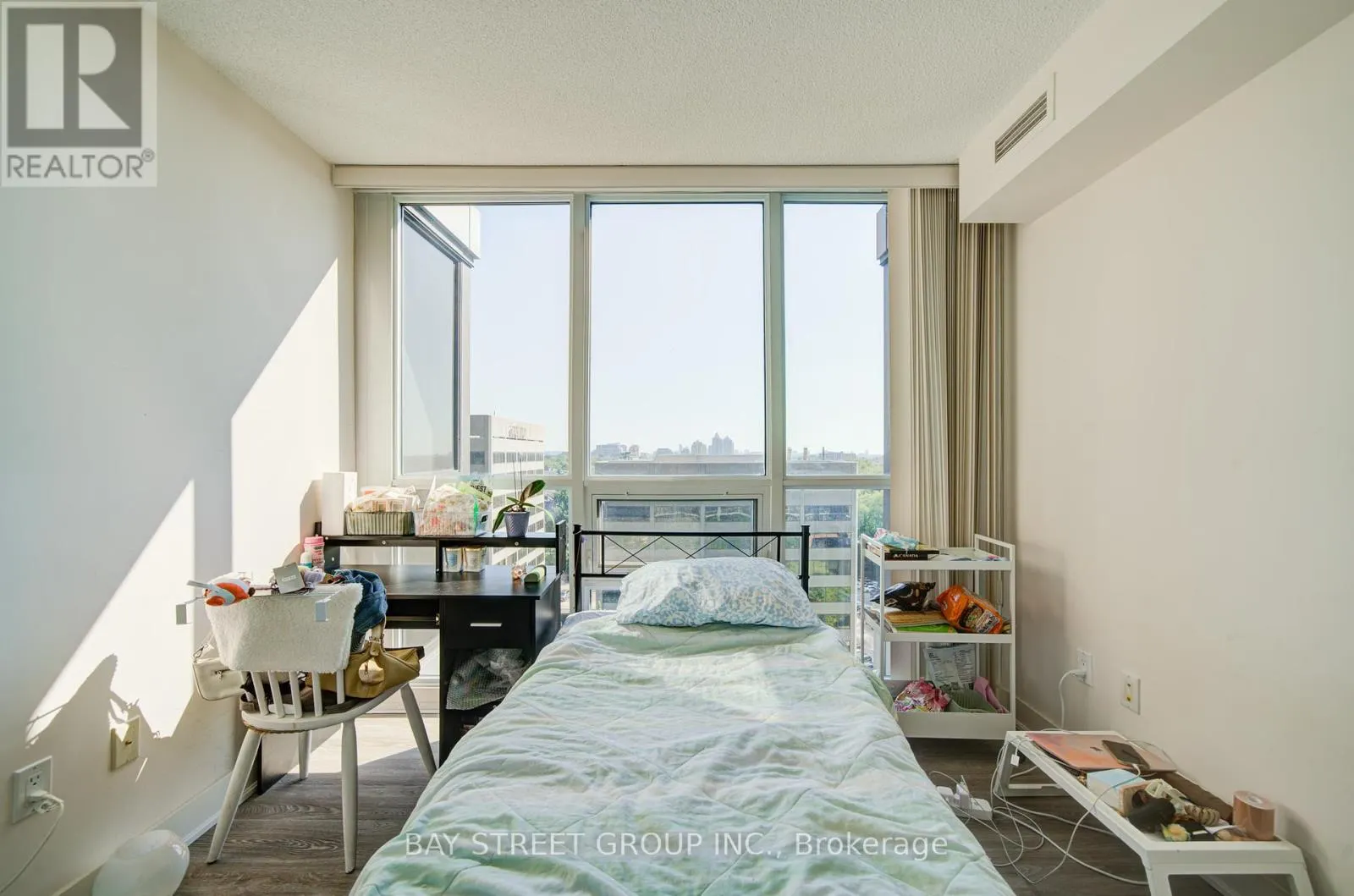 1104 - 23 SHEPPARD AVENUE E