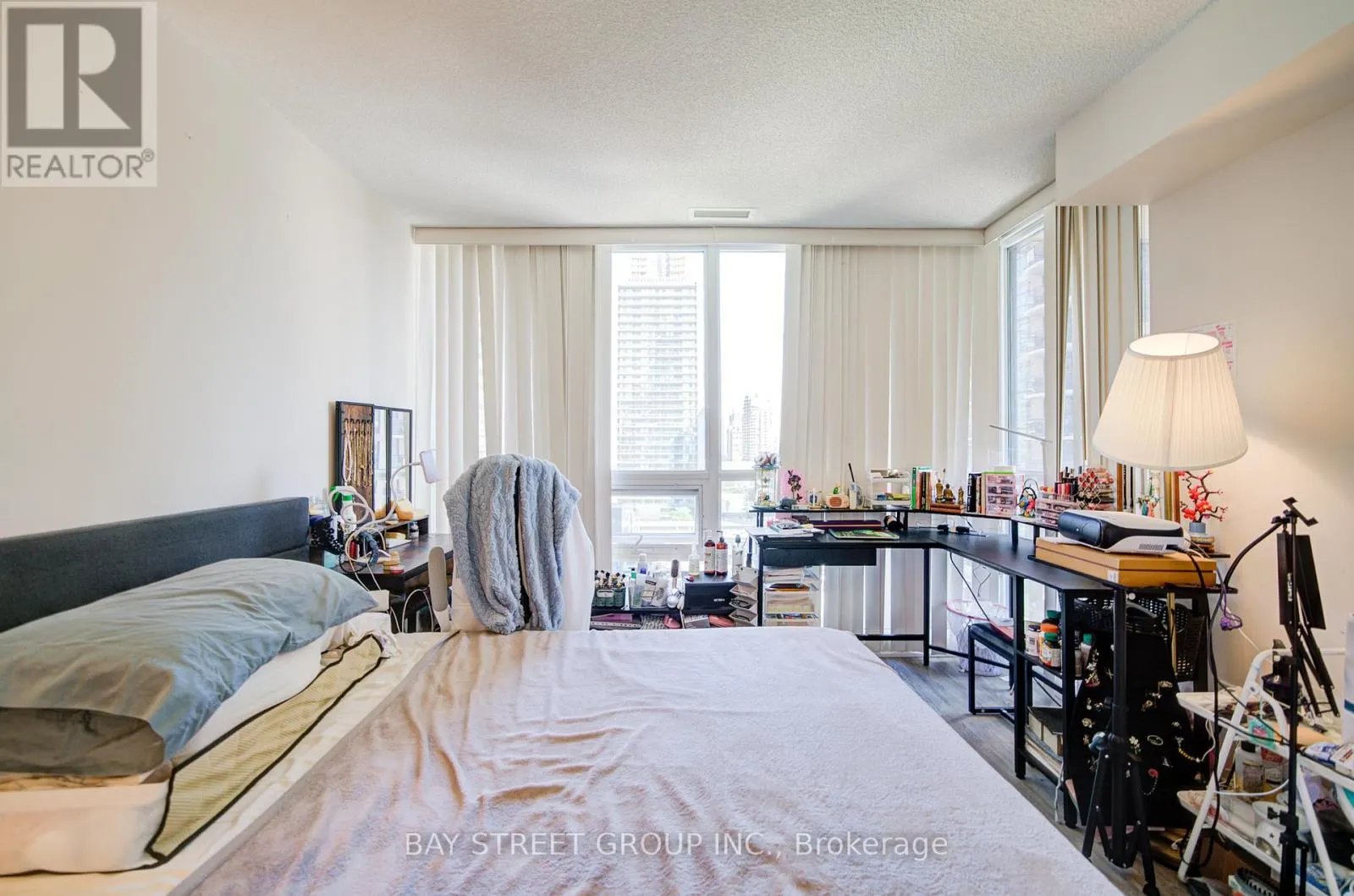 1104 - 23 SHEPPARD AVENUE E