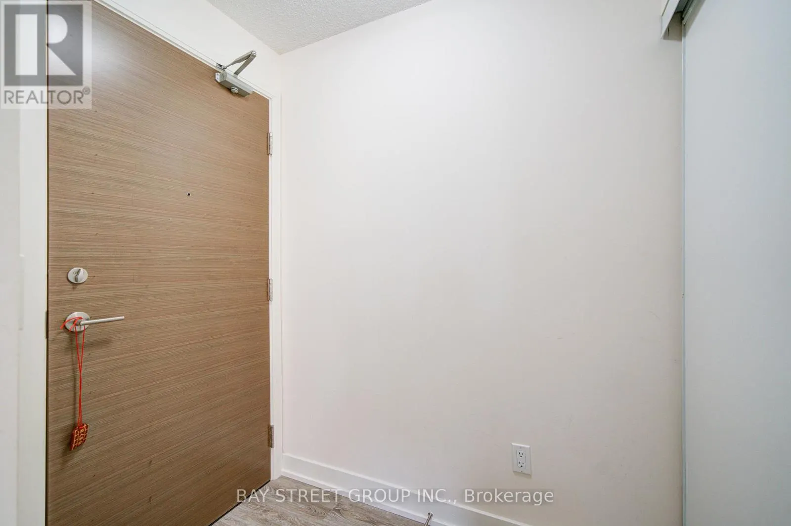 1104 - 23 SHEPPARD AVENUE E