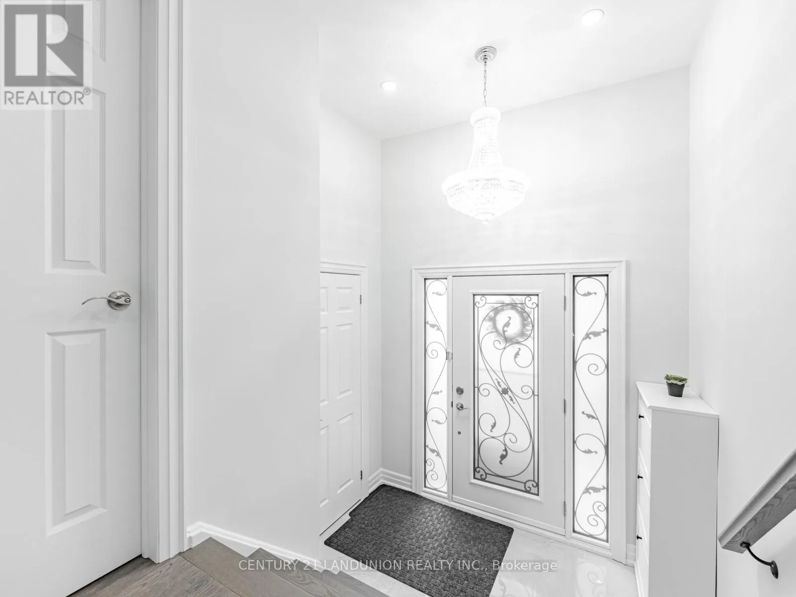 36 LEVITT COURT