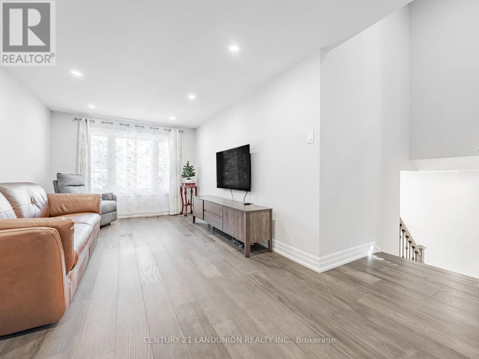 36 LEVITT COURT
