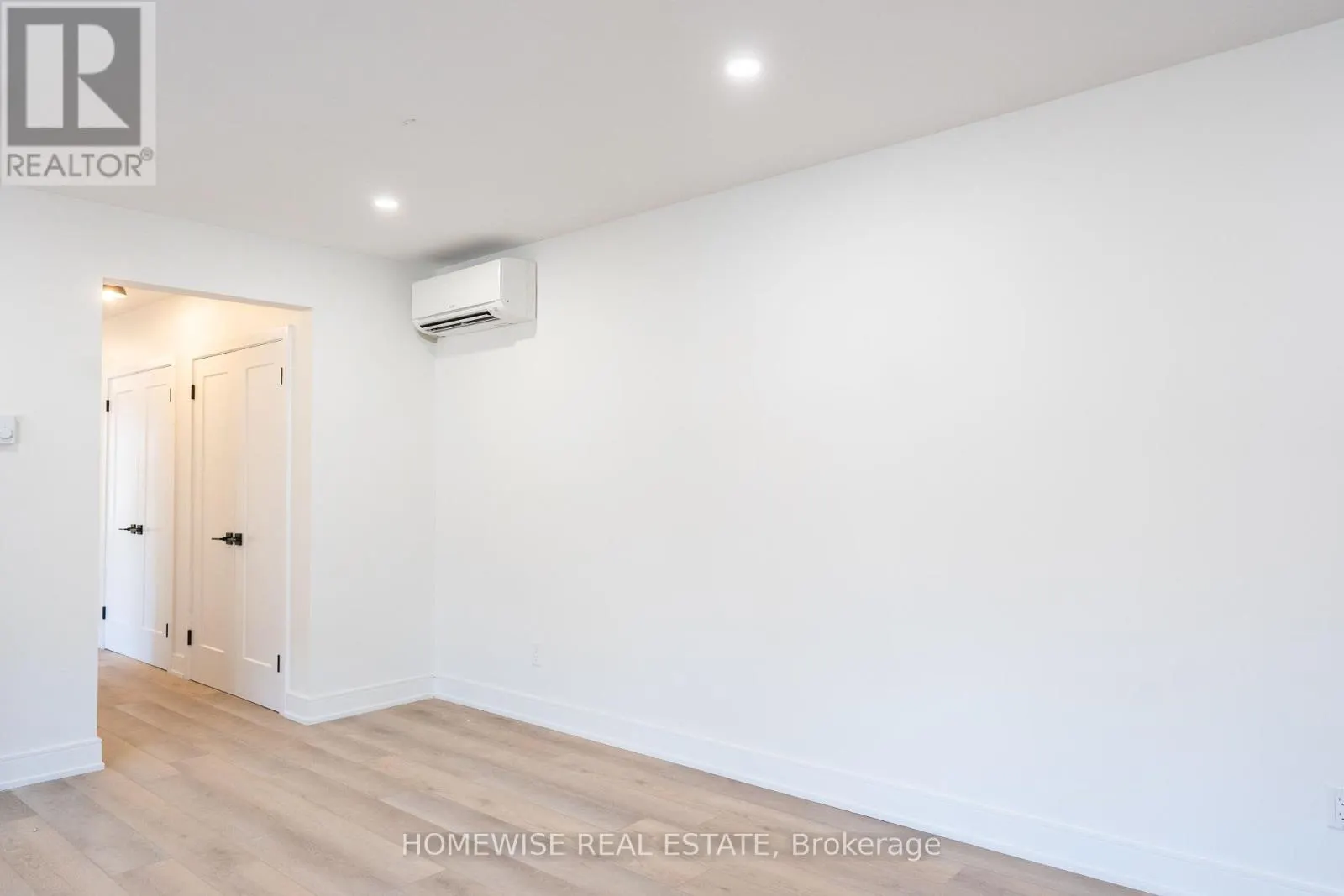 1 - 383 SPADINA ROAD
