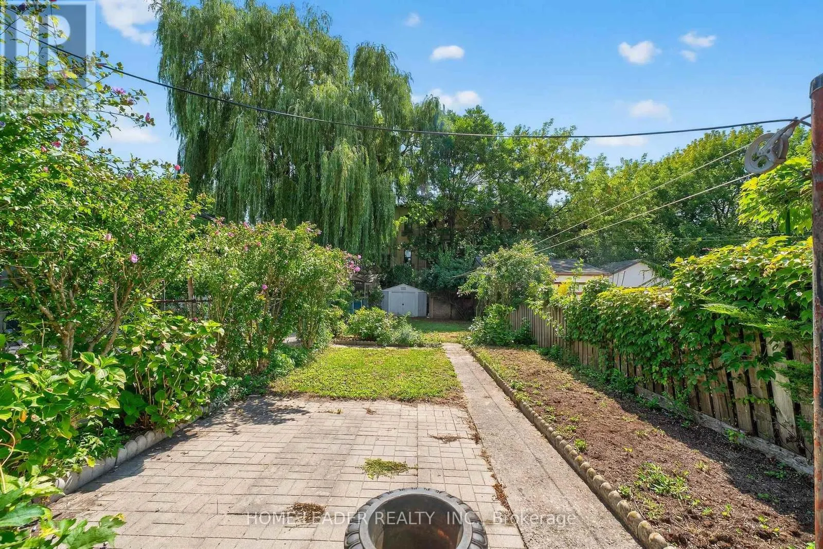5 LINDSEY AVENUE