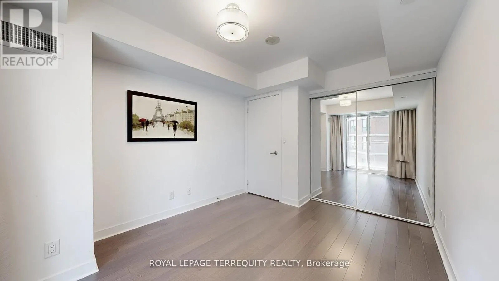 705 - 58 ORCHARD VIEW BOULEVARD