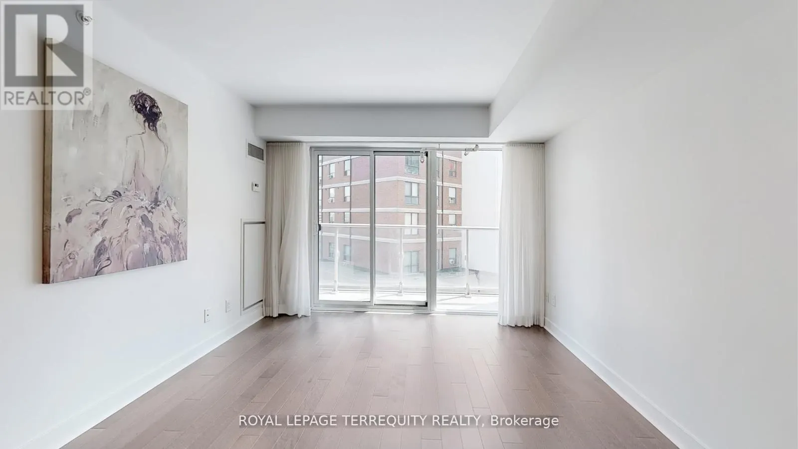 705 - 58 ORCHARD VIEW BOULEVARD