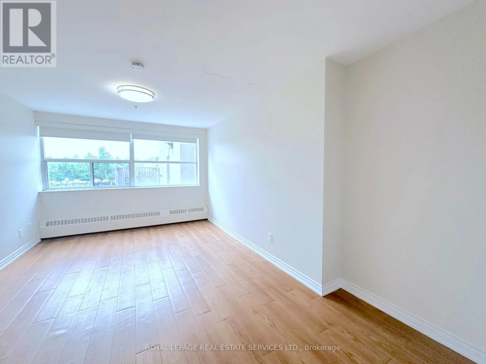106 - 15 BROOKBANKS DRIVE