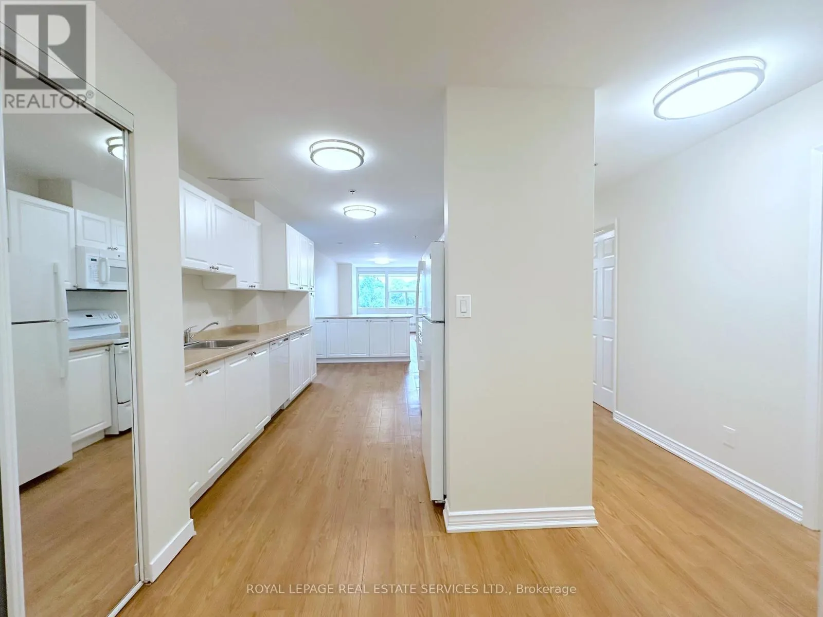 106 - 15 BROOKBANKS DRIVE