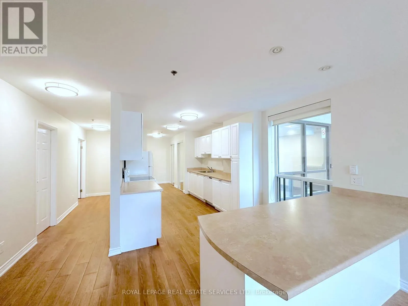 106 - 15 BROOKBANKS DRIVE