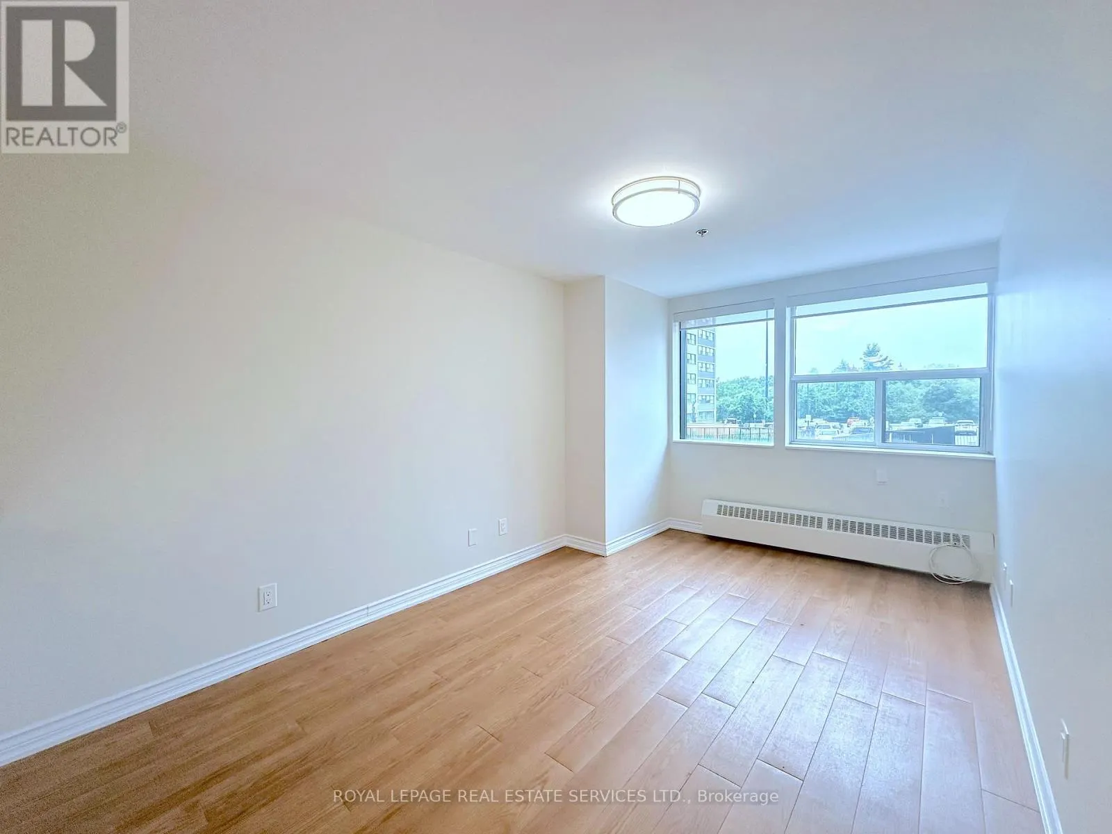 106 - 15 BROOKBANKS DRIVE