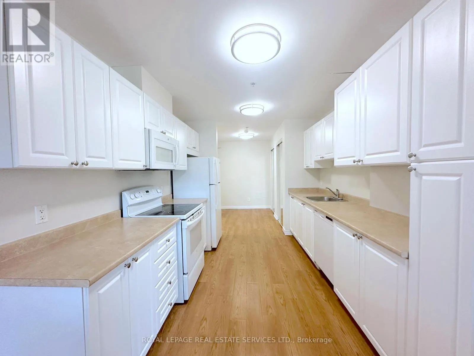 106 - 15 BROOKBANKS DRIVE