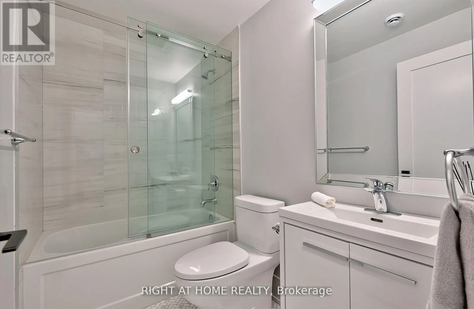 UNIT 1 - 131 BROCK AVENUE