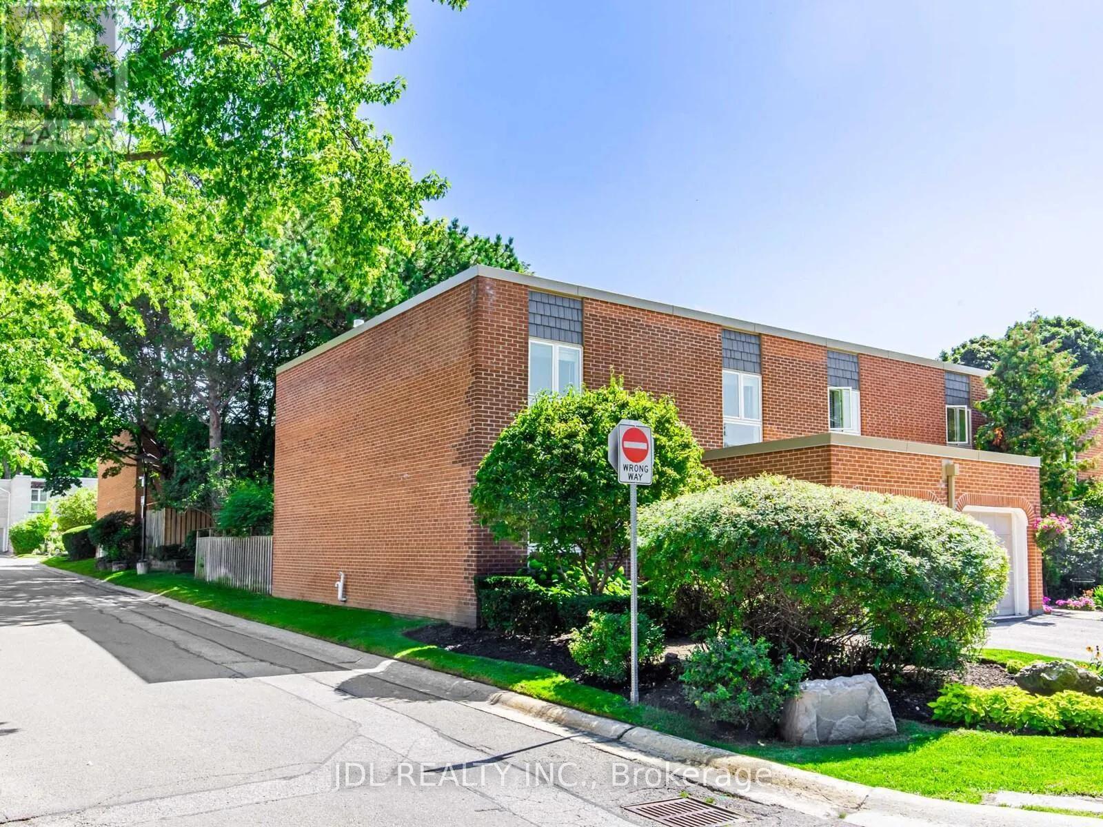 217 - 29 SCENIC MILL WAY