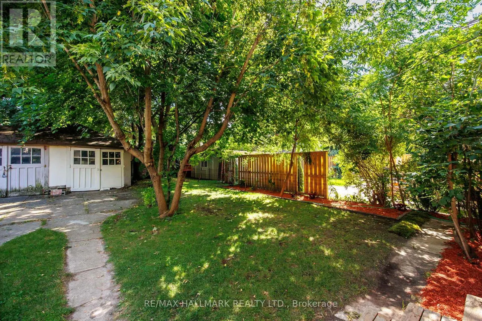 33 AUSTIN TERRACE