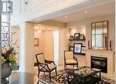 525 - 205 THE DONWAY ROAD W