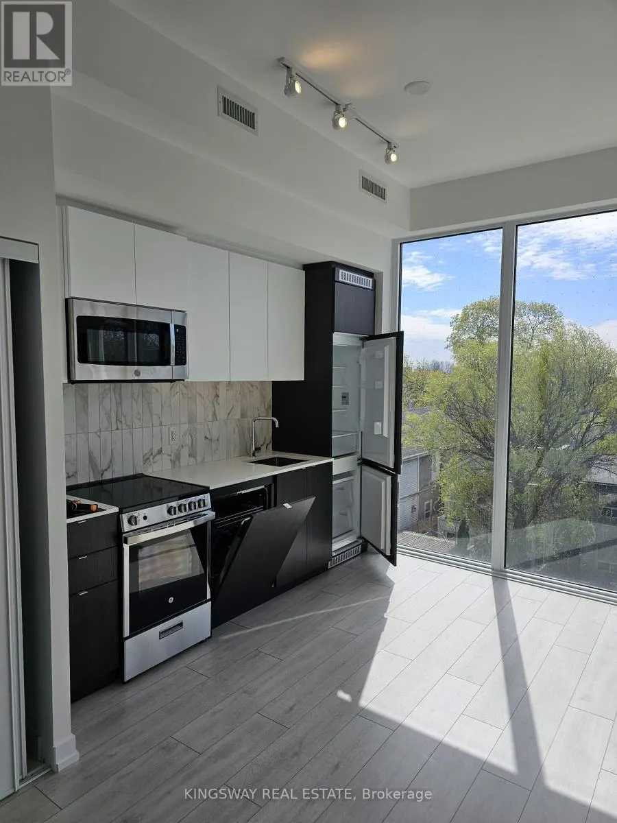 307 - 500 DUPONT STREET