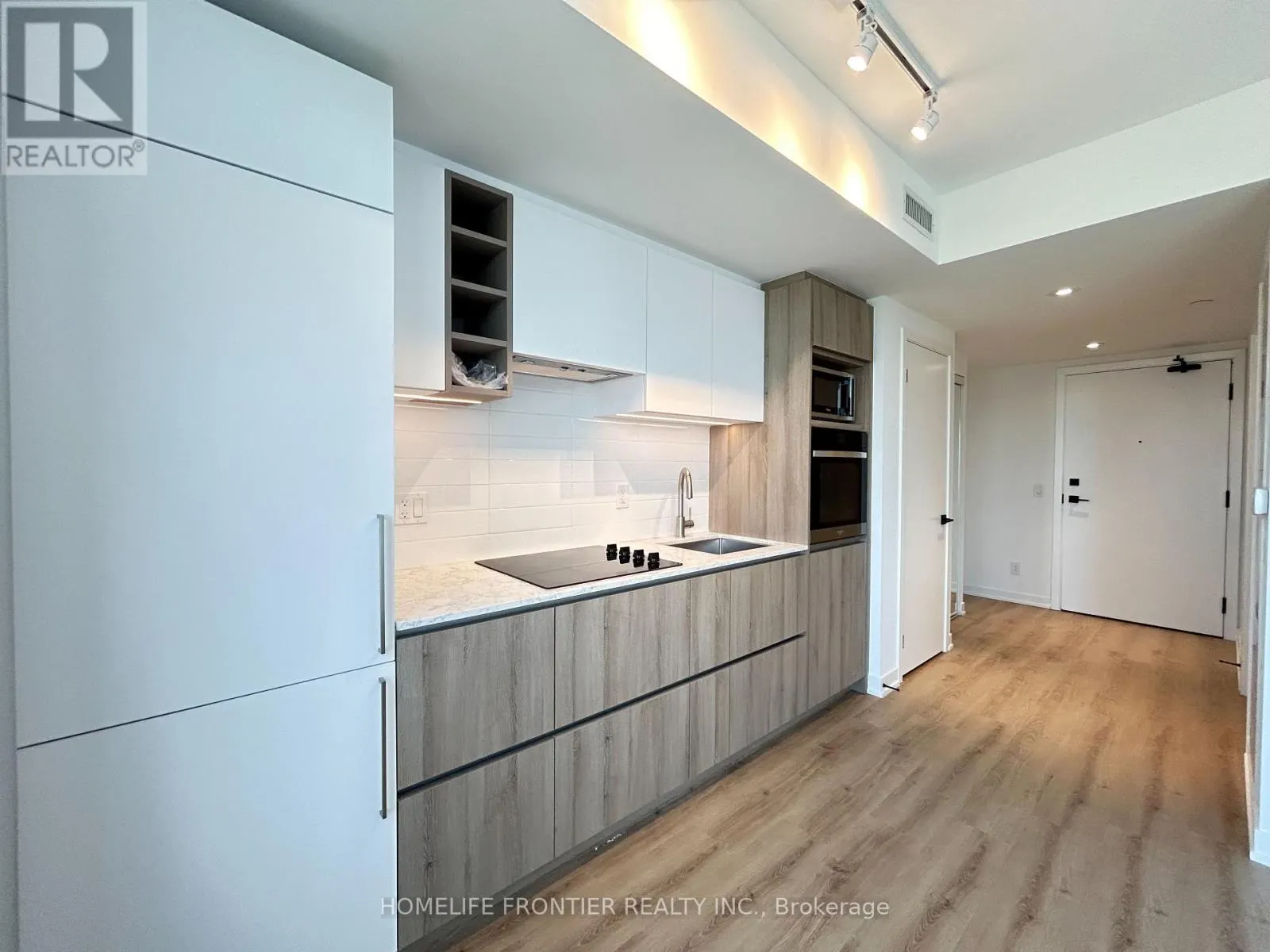 3812 - 319 JARVIS STREET