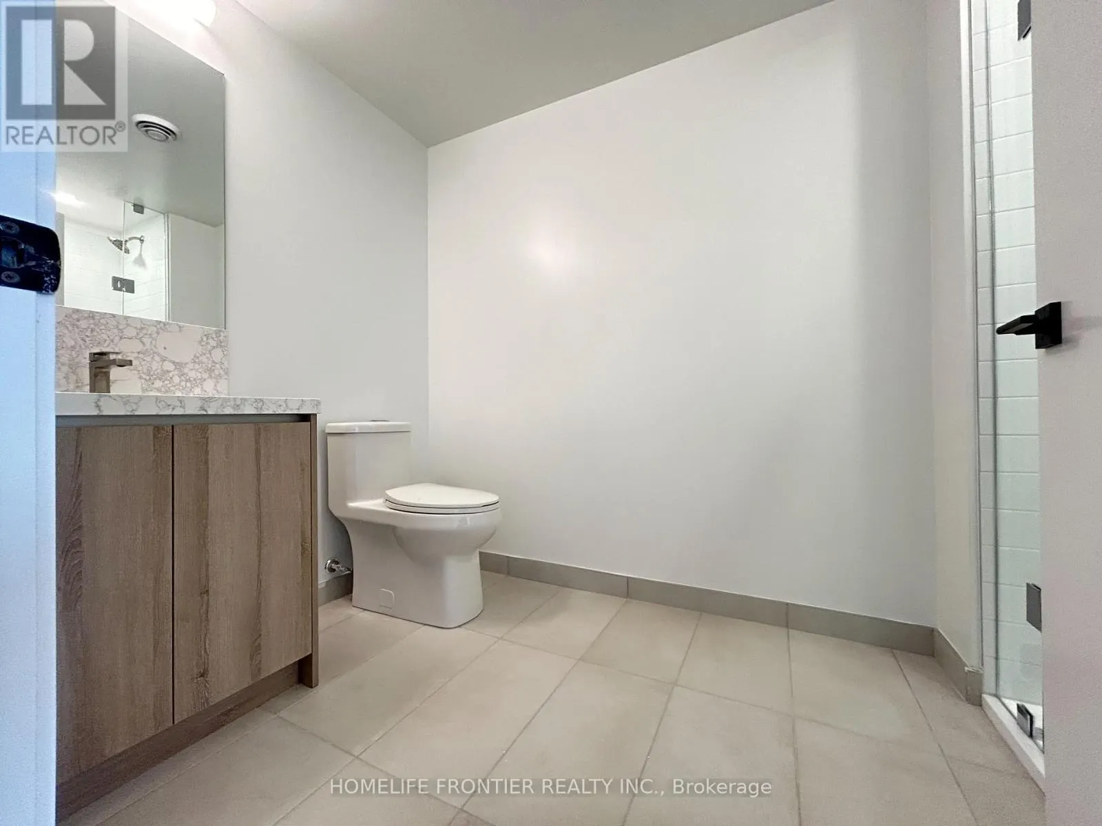3812 - 319 JARVIS STREET