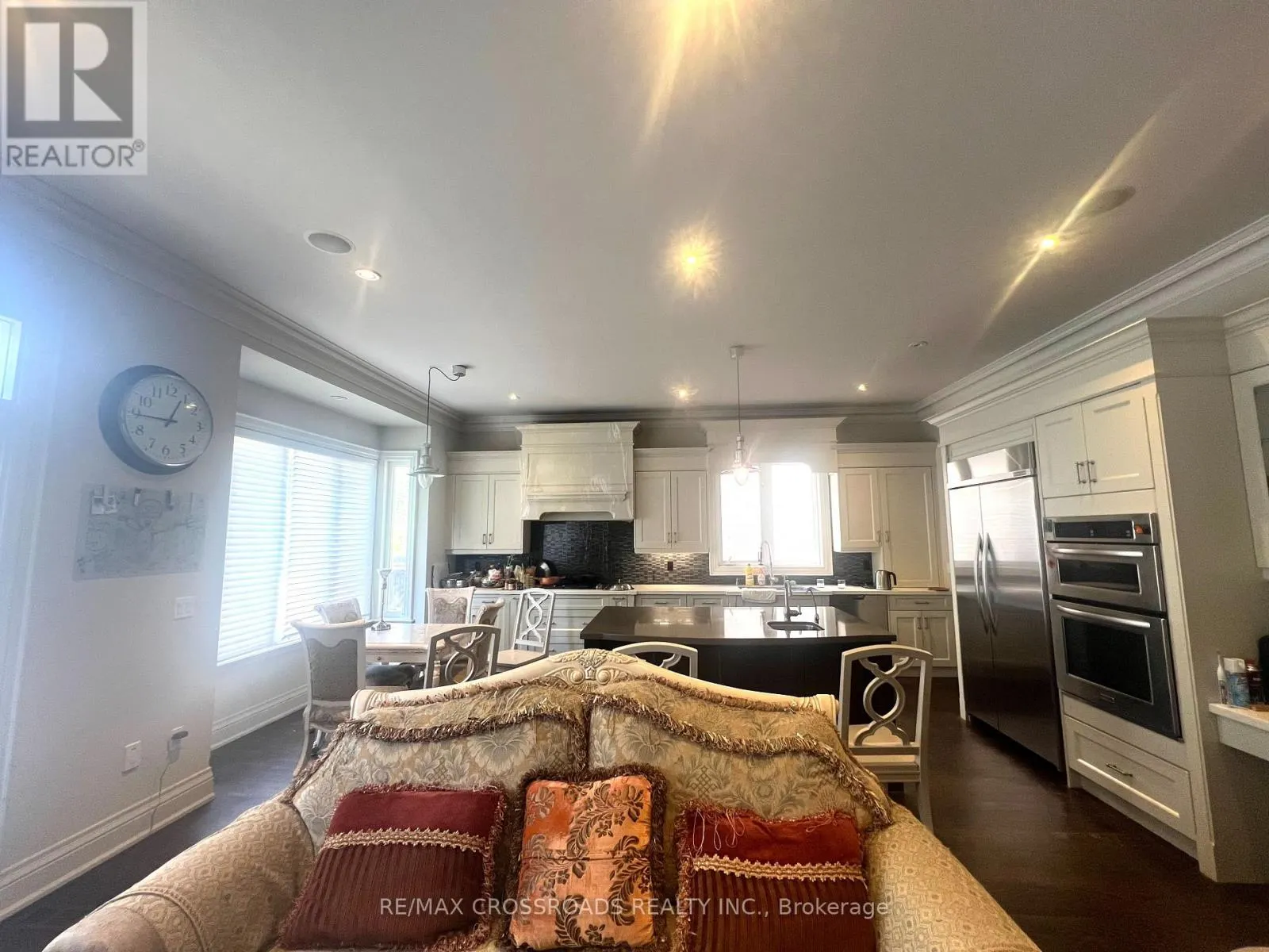 82 HOLMES AVENUE