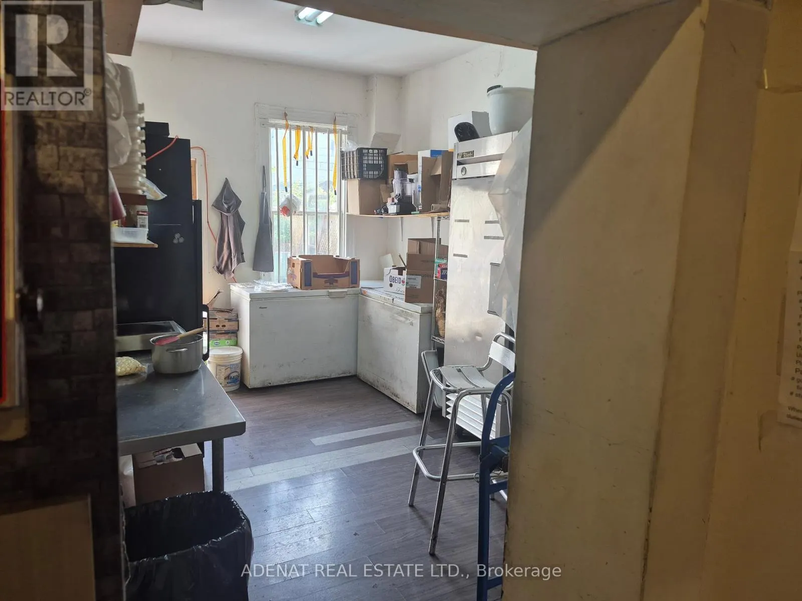 975 BLOOR STREET W