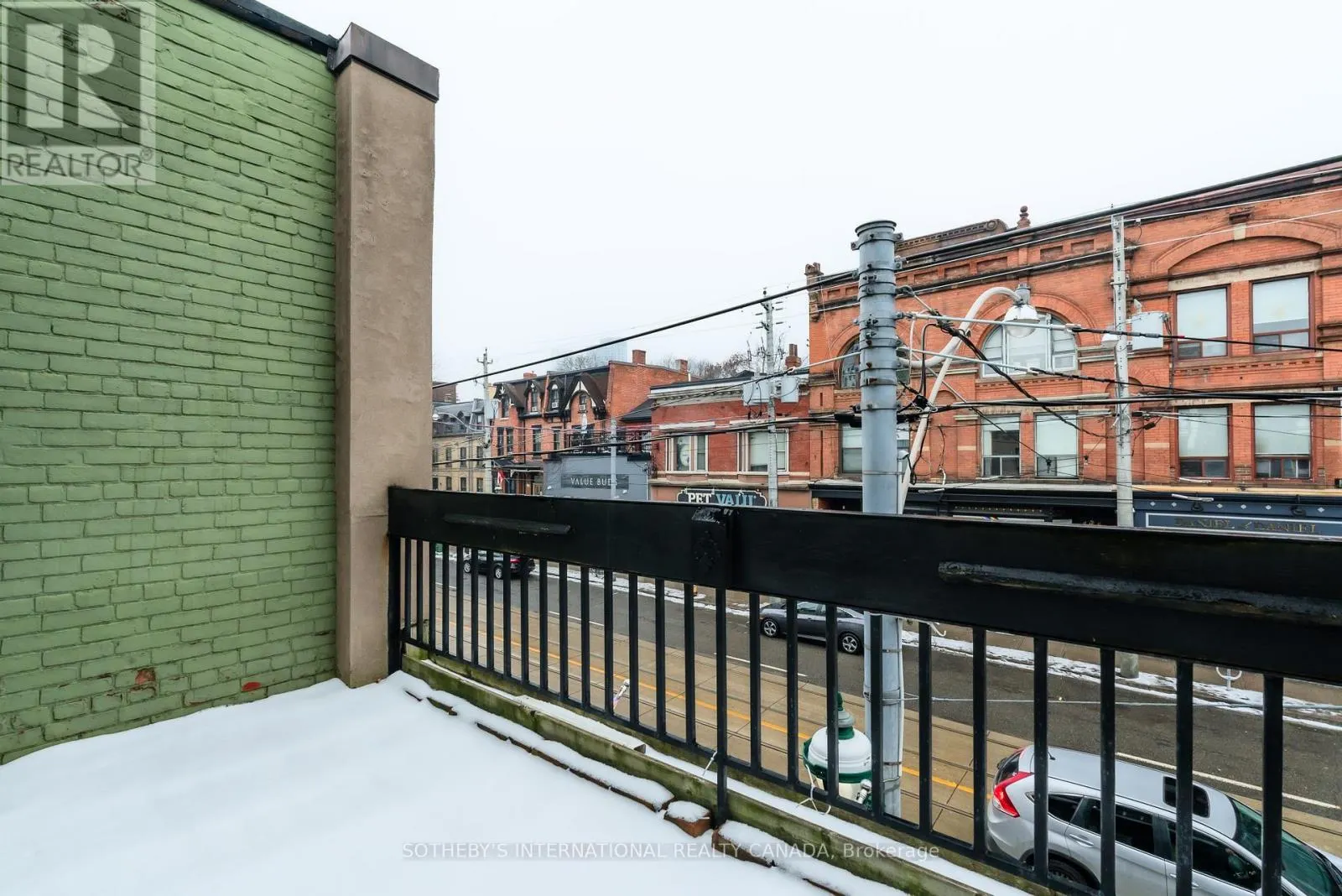237 CARLTON STREET