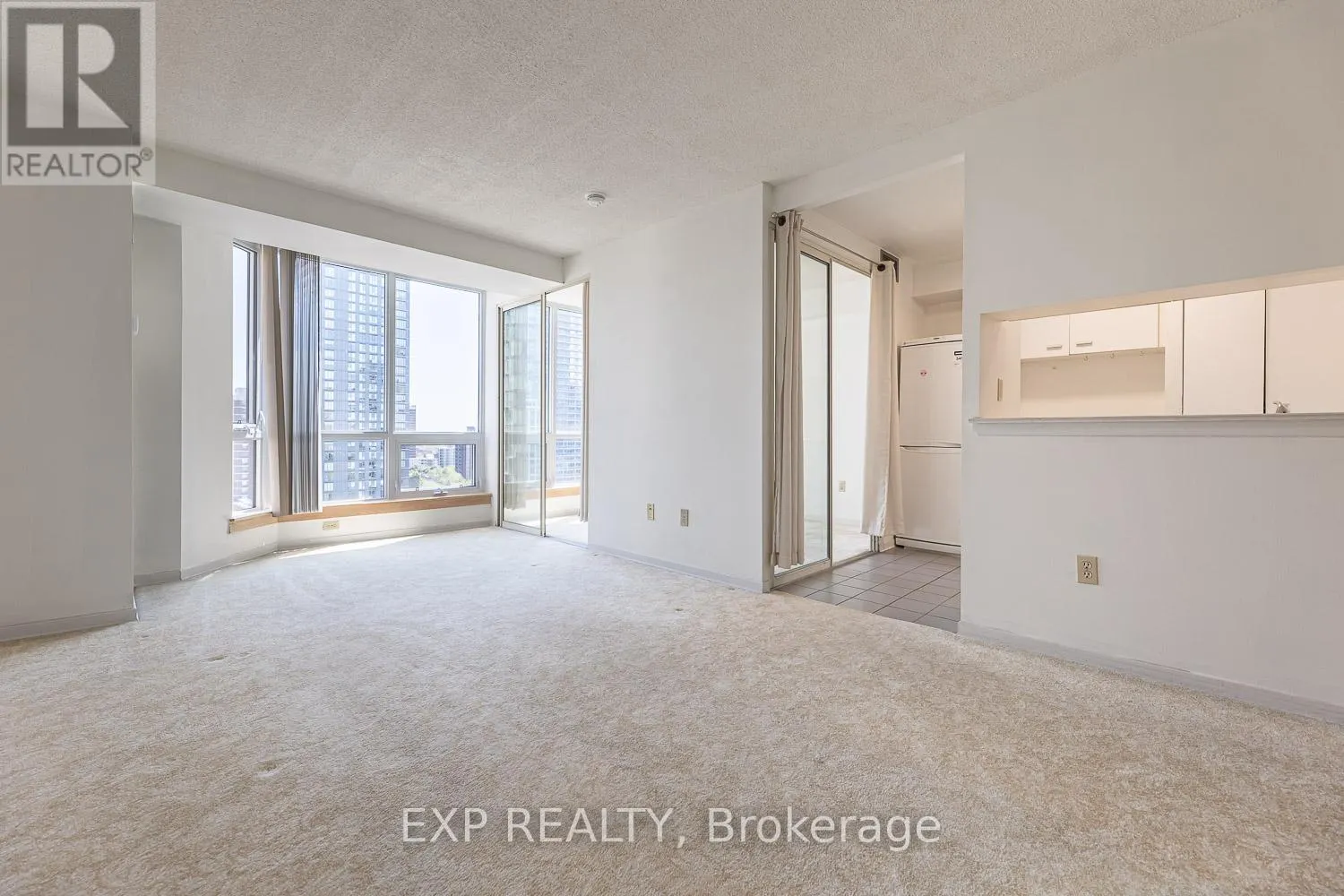 1903 - 1055 BAY STREET