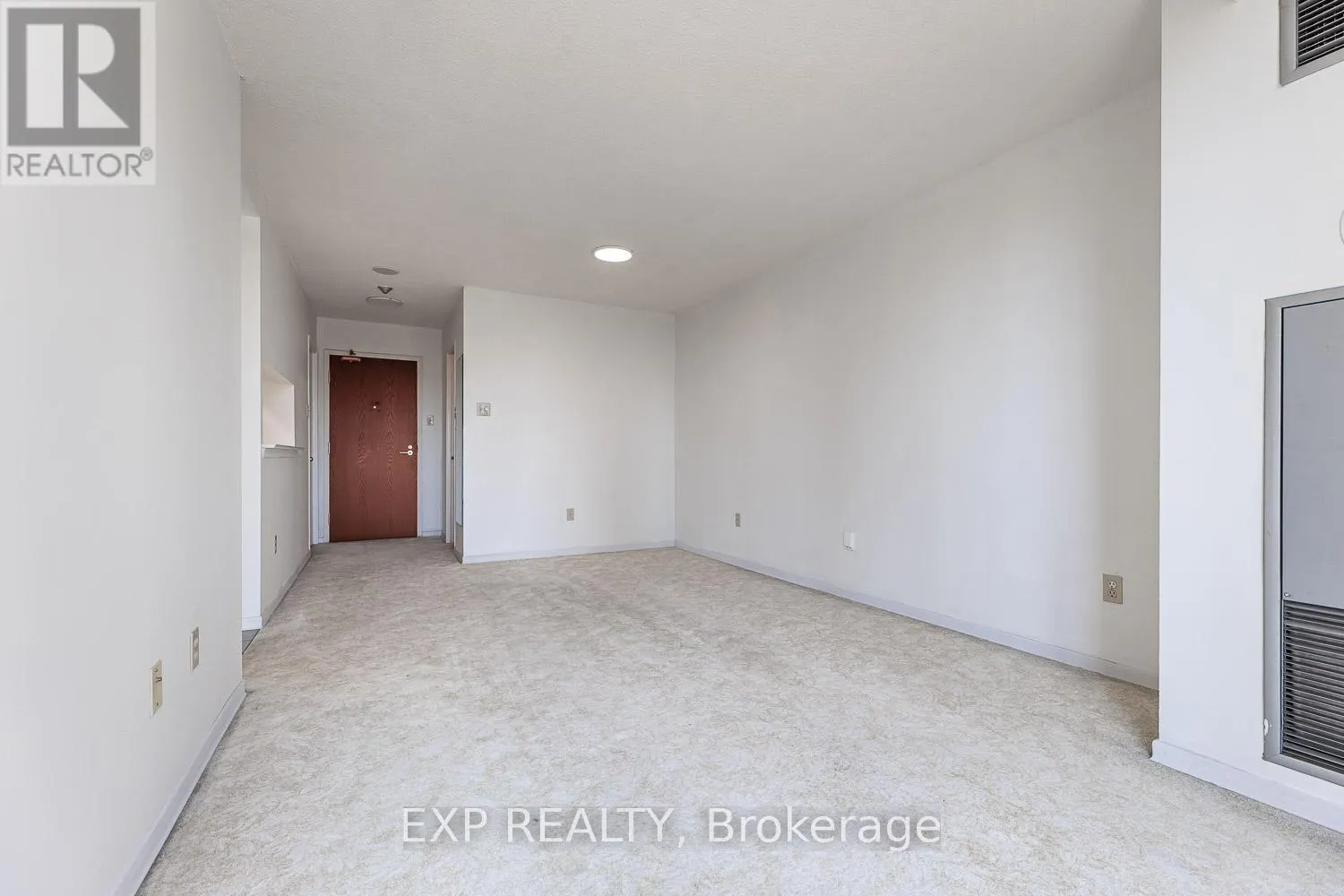 1903 - 1055 BAY STREET