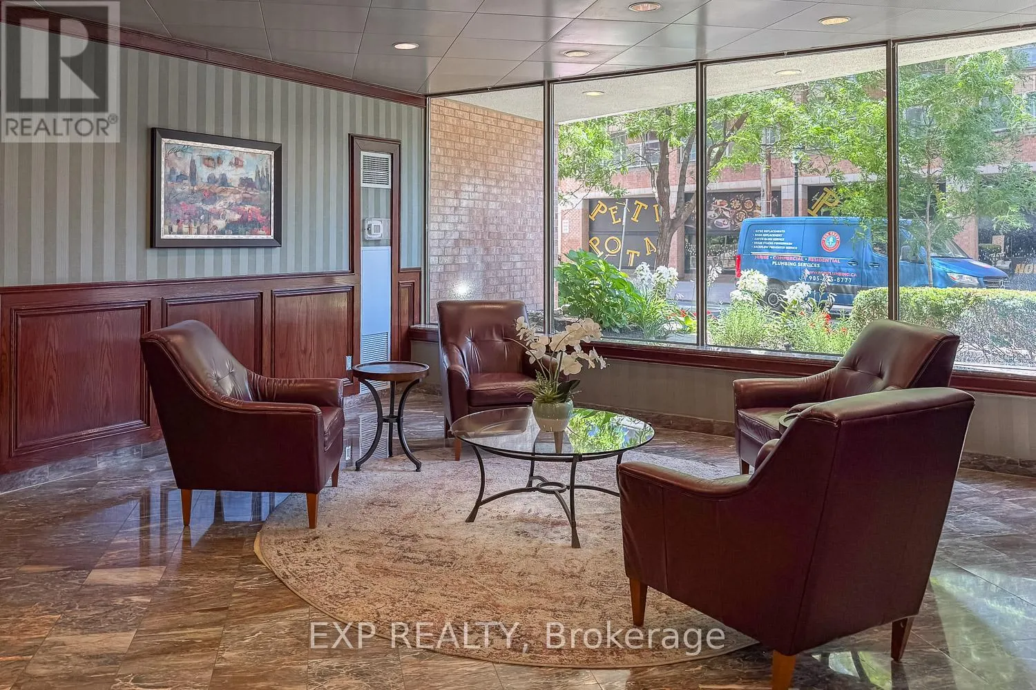 1903 - 1055 BAY STREET