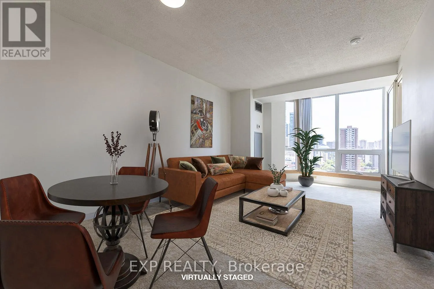 1903 - 1055 BAY STREET