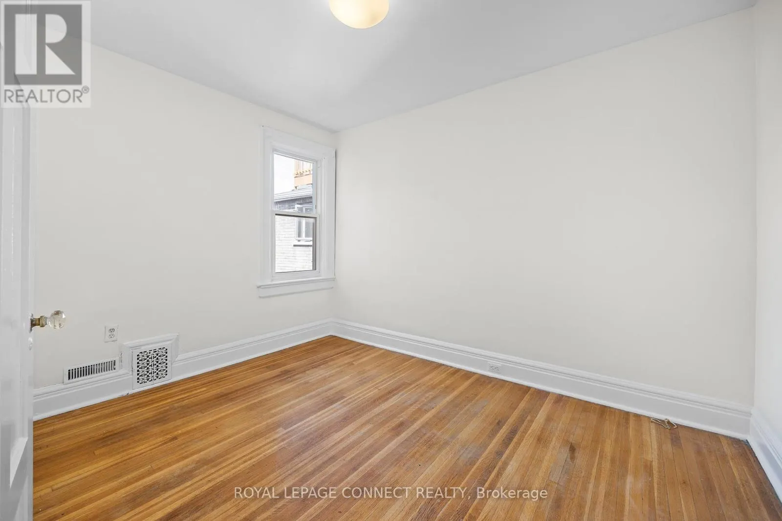 UPPER - 300 GLADSTONE AVENUE