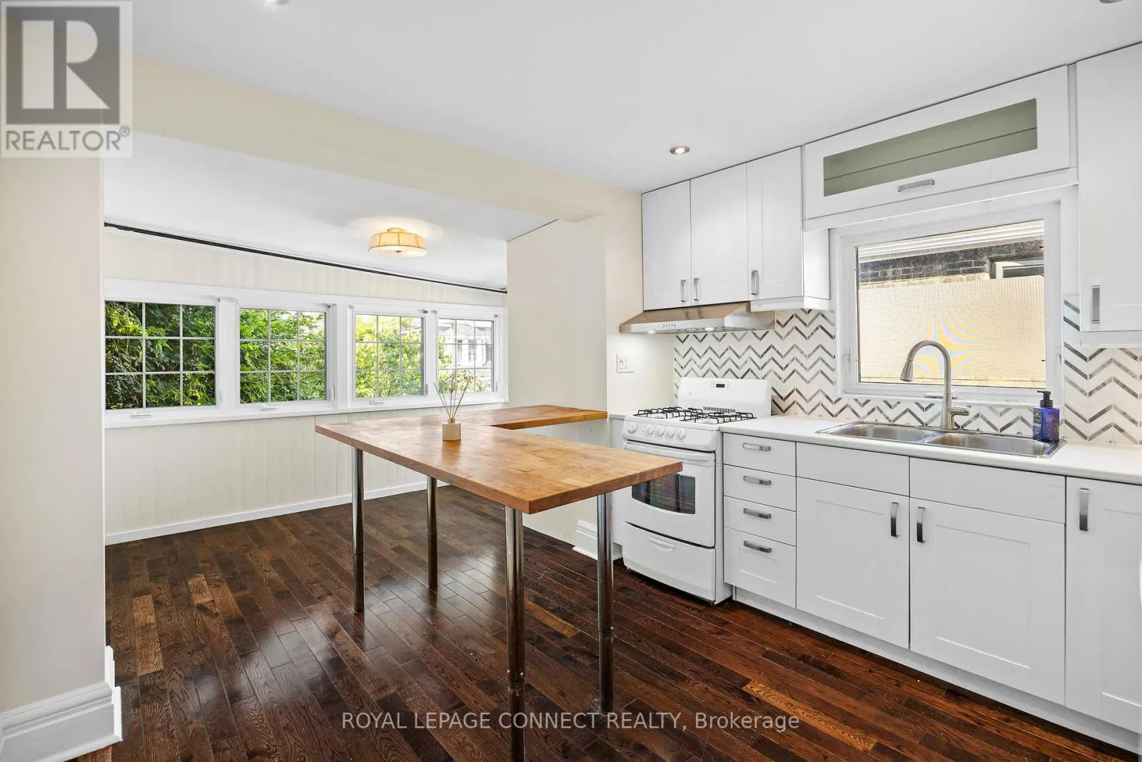 UPPER - 300 GLADSTONE AVENUE