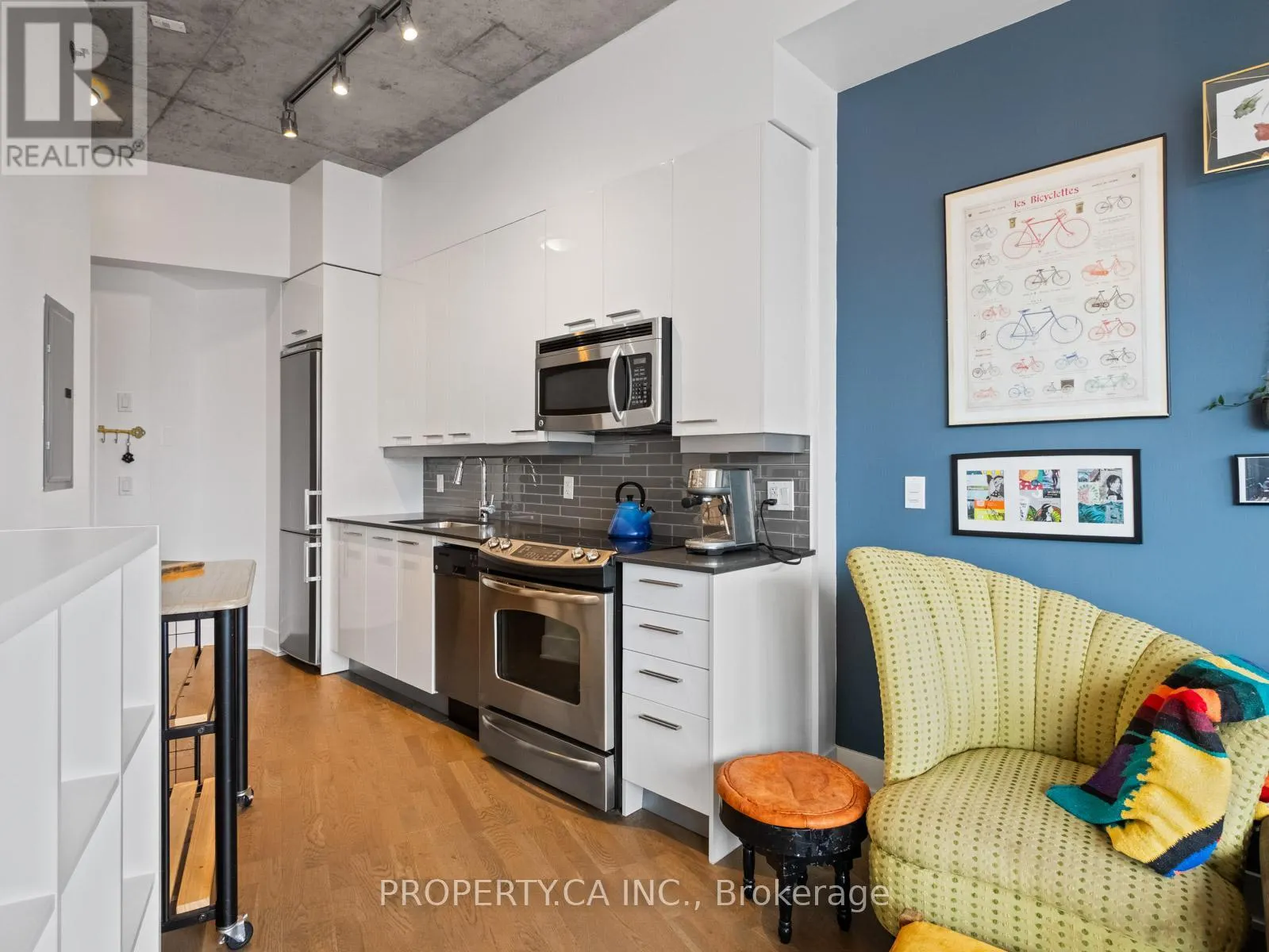 804 - 90 TRINITY STREET