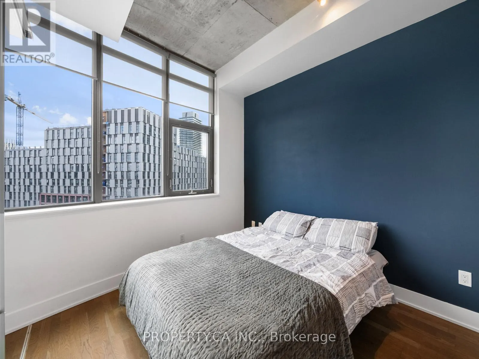 804 - 90 TRINITY STREET