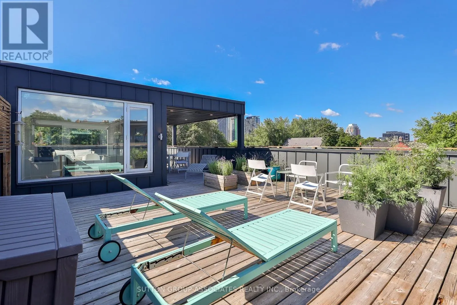 22 MITCHELL AVENUE