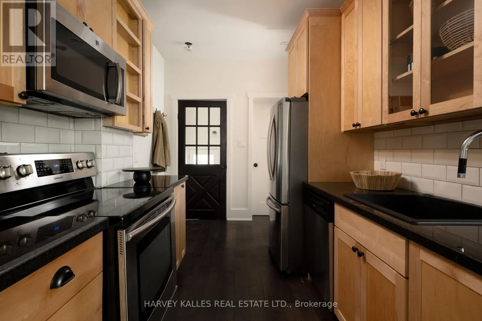 410 ROXTON ROAD