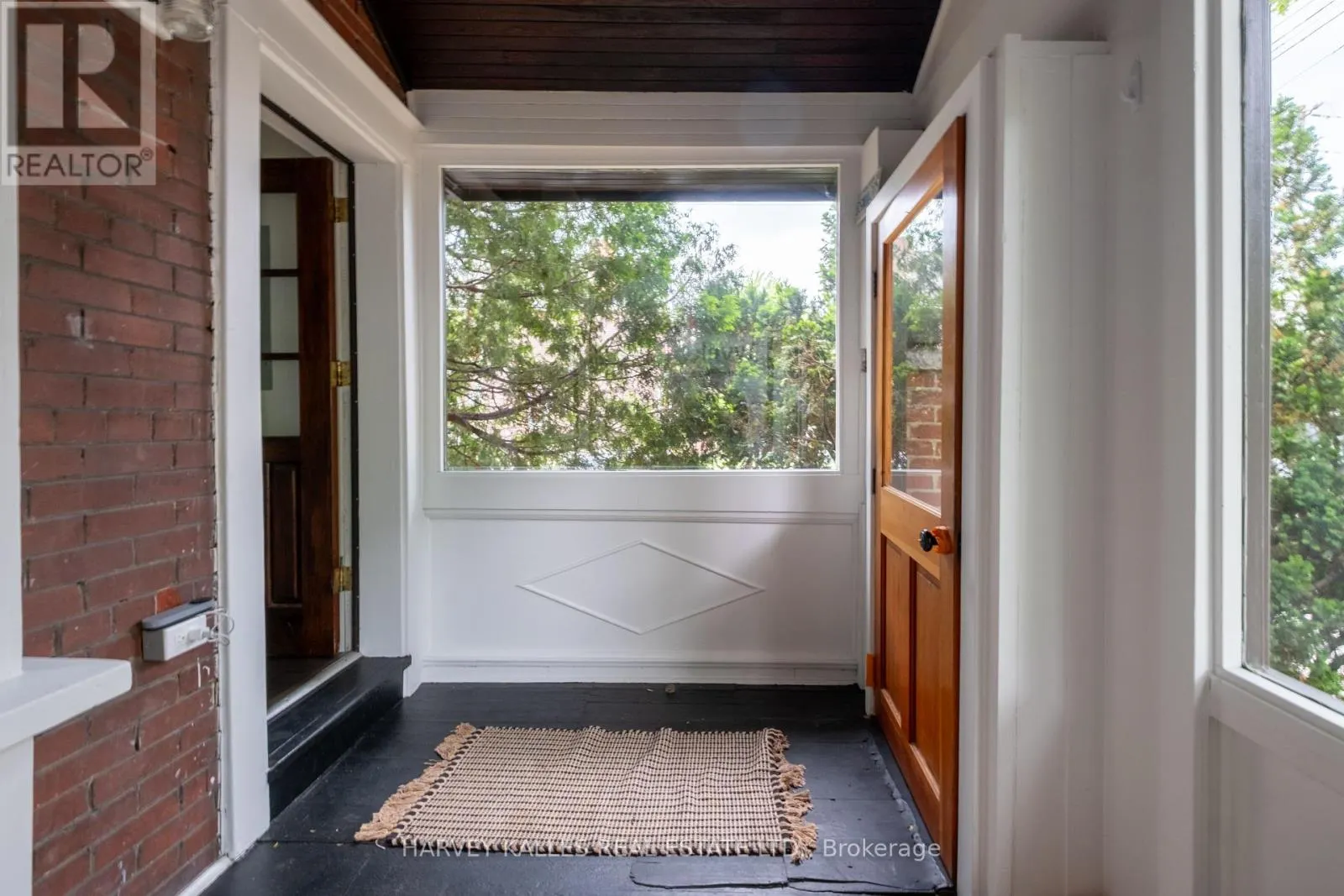 410 ROXTON ROAD
