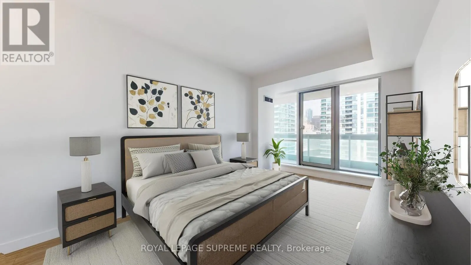 2210 - 10 QUEENS QUAY W