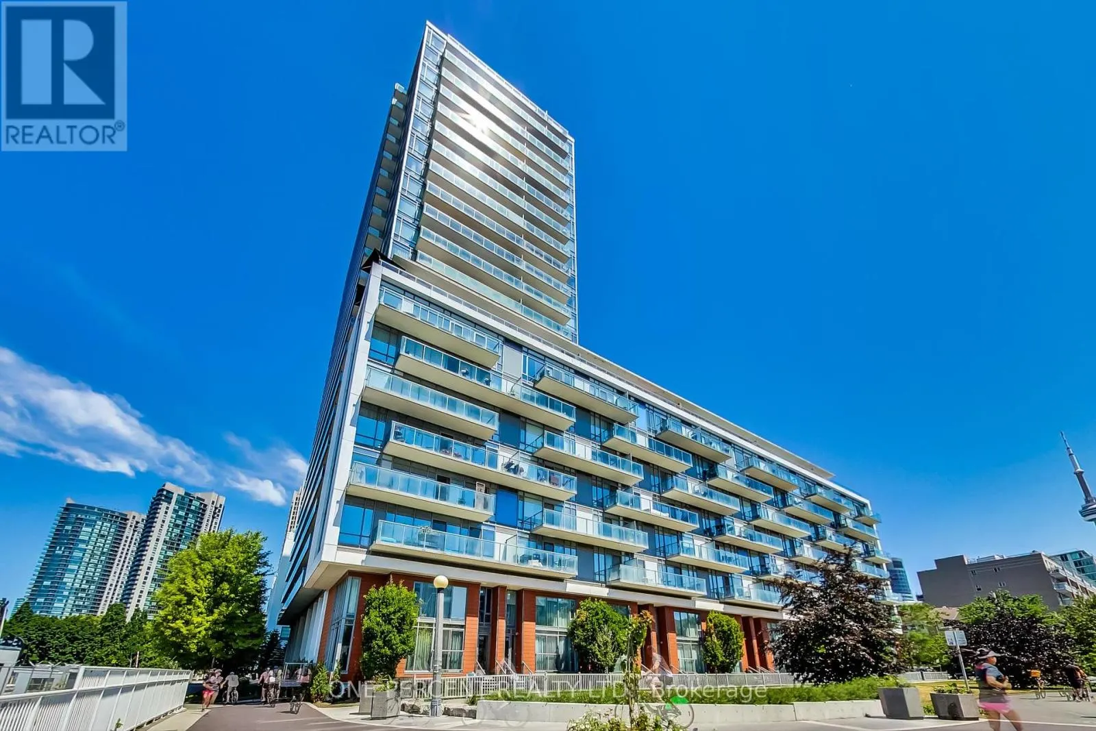 314 - 90 STADIUM ROAD