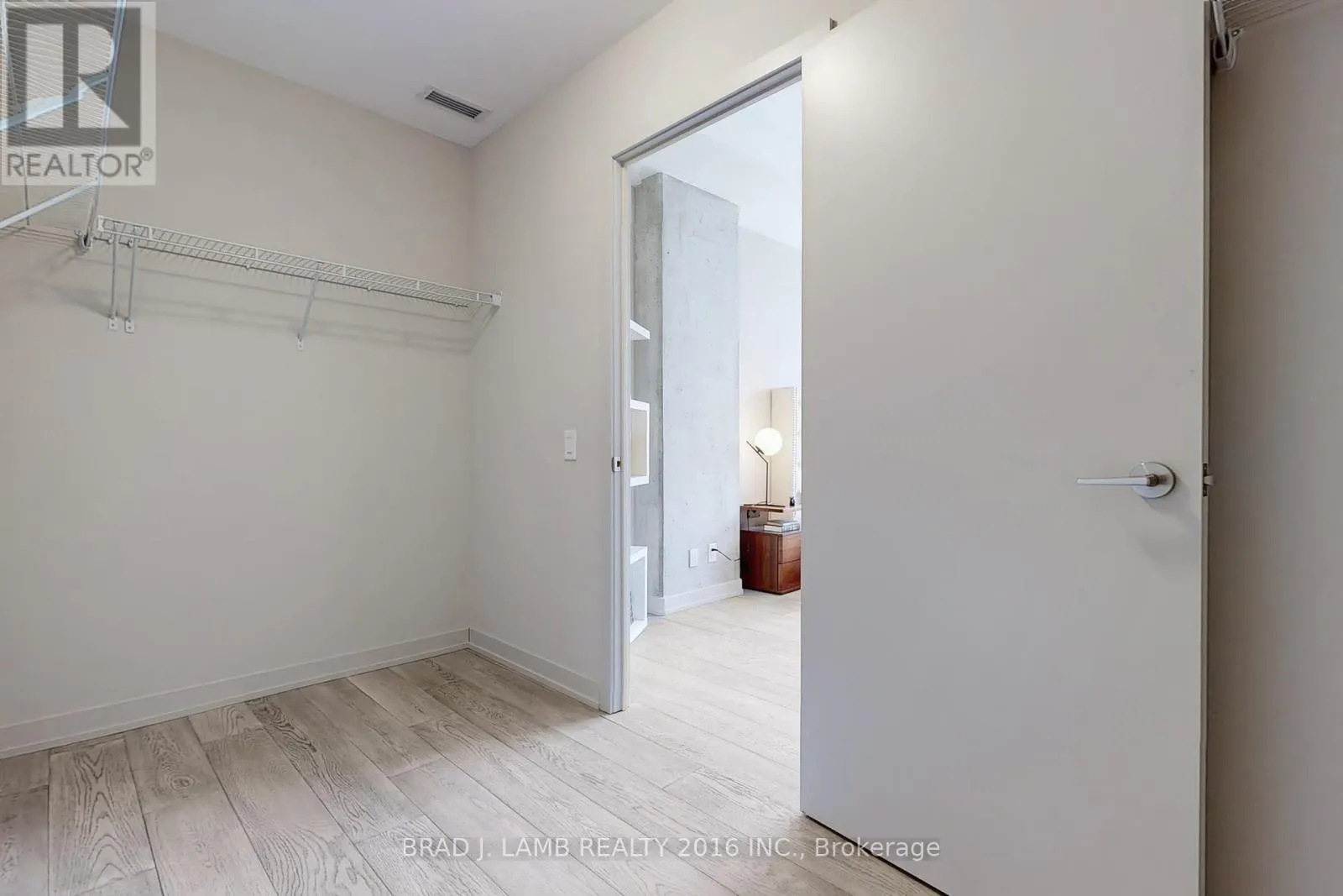 1702 - 458 RICHMOND STREET W